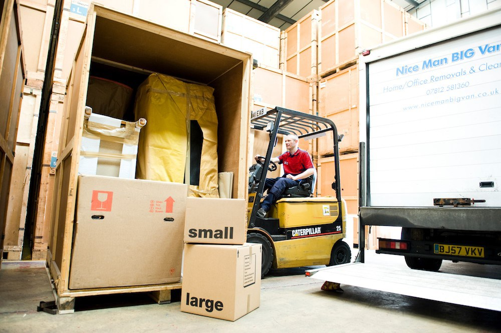Warehouse goods handling